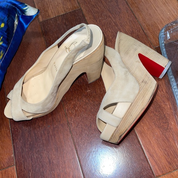 CHRISTIAN LOUBOUTIN WOODEN WEDGE HEELS - Picture 4 of 5